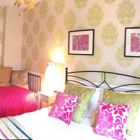 The Hollies Bed and Breakfast Fulford  Buitenkant foto