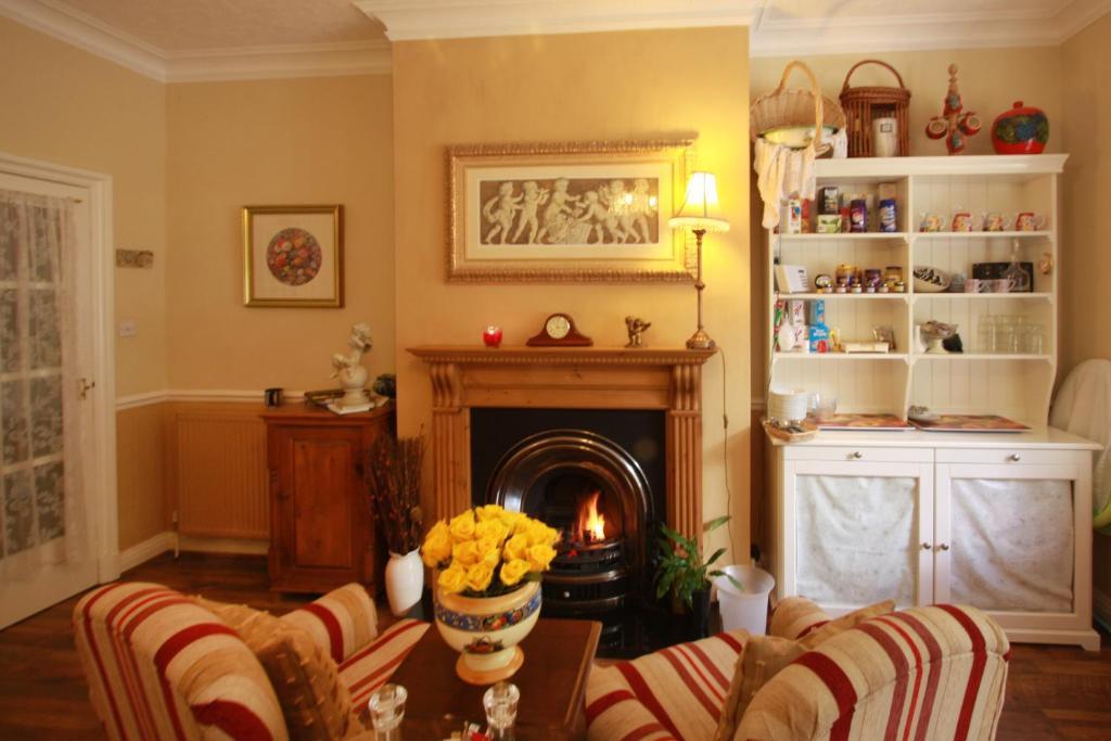 The Hollies Bed and Breakfast Fulford  Buitenkant foto