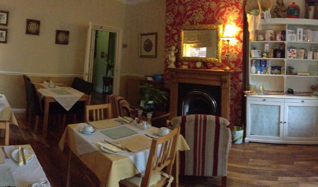 The Hollies Bed and Breakfast Fulford  Buitenkant foto