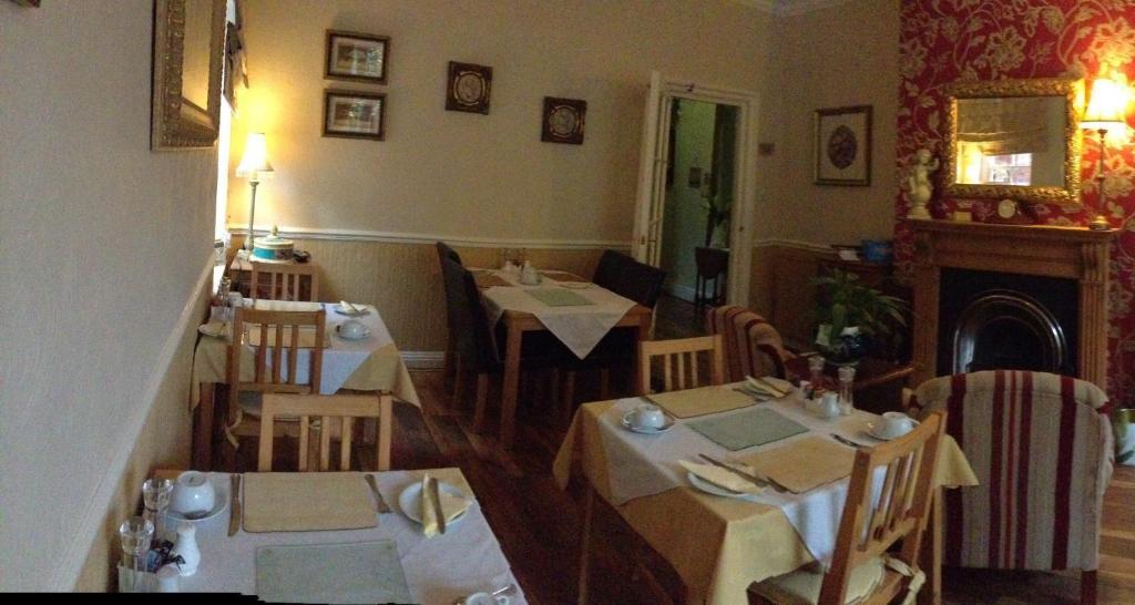 The Hollies Bed and Breakfast Fulford  Buitenkant foto
